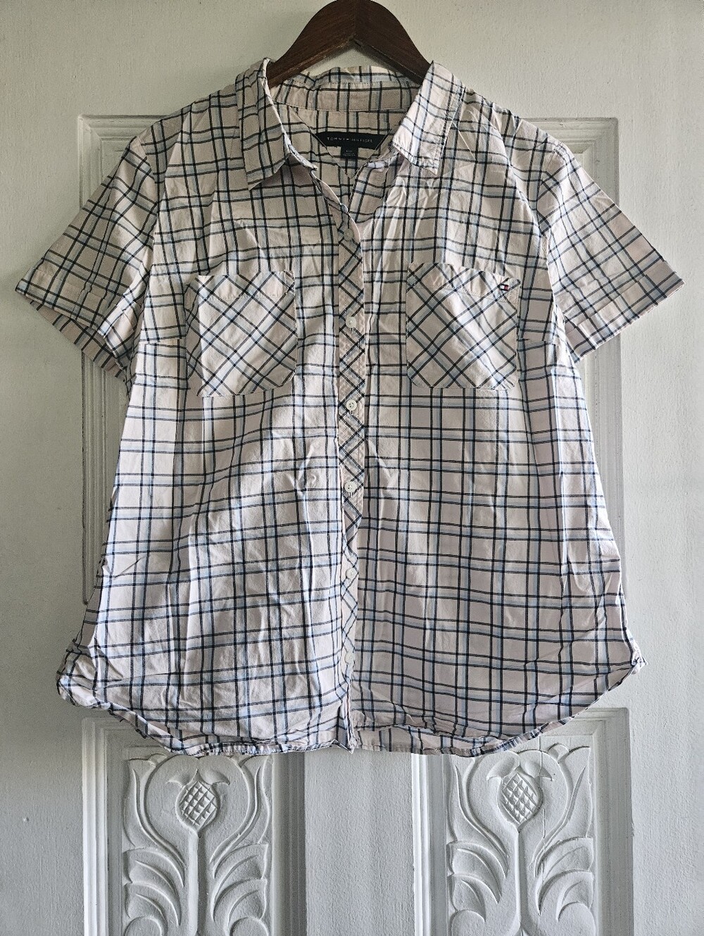 Tommy Hilfiger White & Blue Short-Sleeve Plaid Button-Down Shirt Large